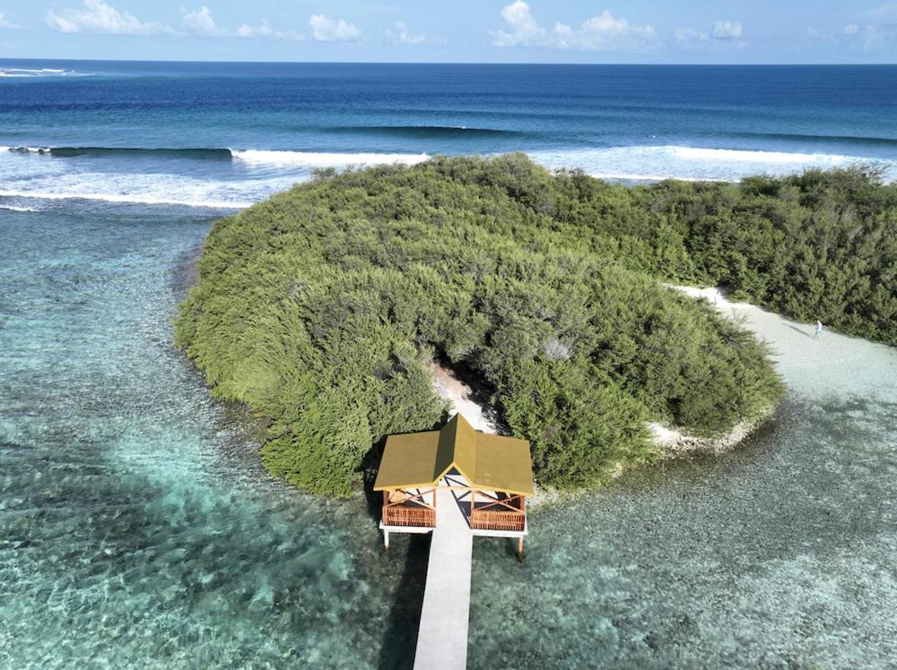 Surf Yoga Camp Hotel Thulusdhoo Exterior photo